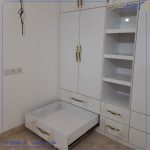 کمد از جنس بدنه ام دی اف و ردیه کار هایگلاس