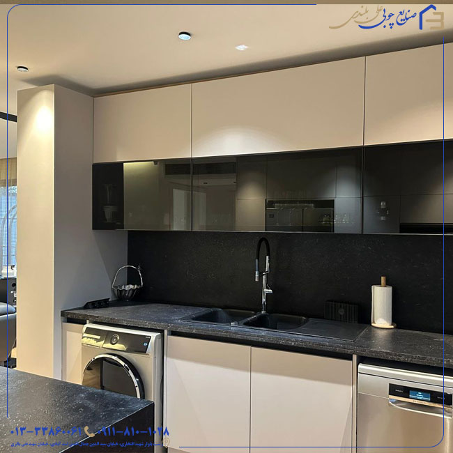 کابینت هایگلاس مات مشکی