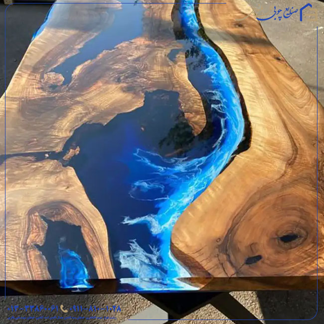 میز چوبی رزینی با طرح رودخانه