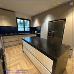 ساخت کمد و کابینت هایگلاس طوسی با پوشش شیشه