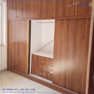 کمد دیواری طرح چوب؛ ترکیب زیبایی و نظم در خانههای مدرن | صنایع چوبی علی بلندی