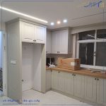 از وکیوم تا اجرای کار؛ مراحل ساخت کابینت و دکوراسیون با روکش وکیوم در رشت